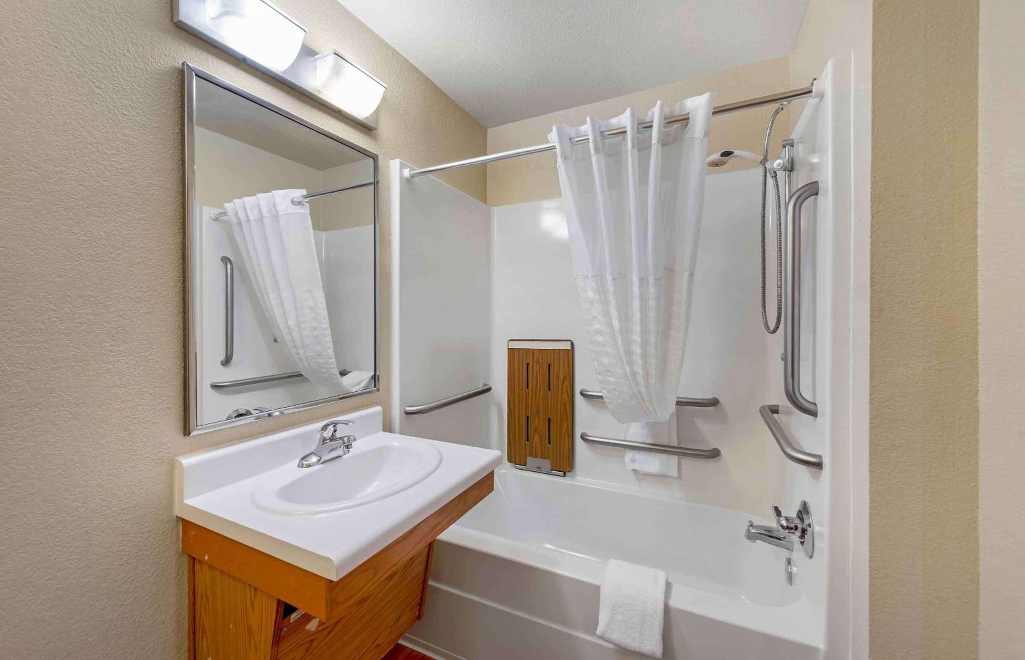 Extended Stay America Select Suites - Kansas City - South - I-49 Exteriör bild