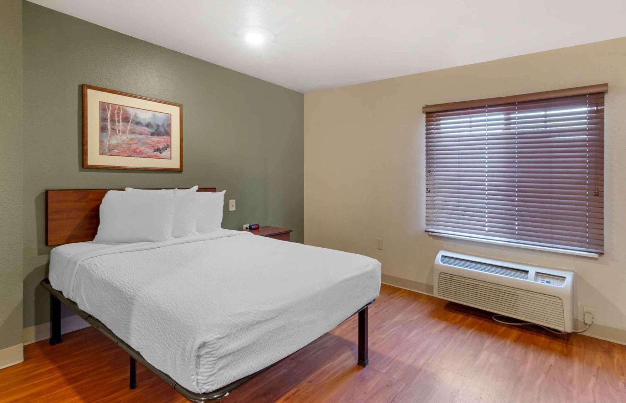 Extended Stay America Select Suites - Kansas City - South - I-49 Exteriör bild