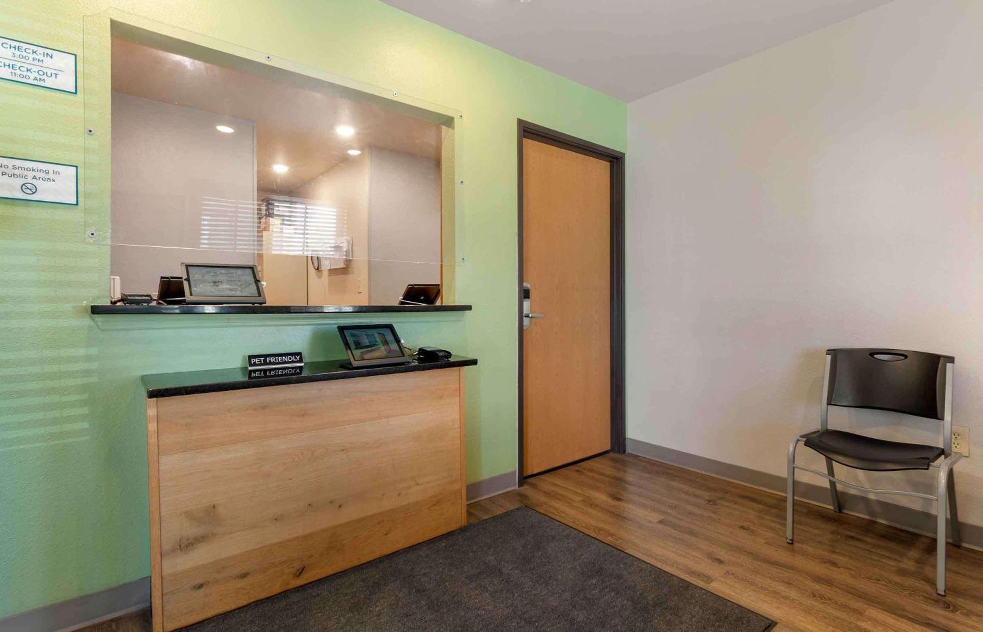 Extended Stay America Select Suites - Kansas City - South - I-49 Exteriör bild